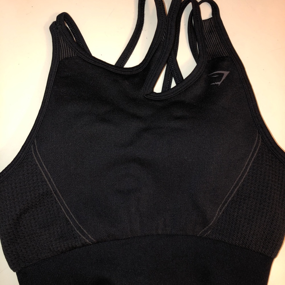 GEO SEAMLESS GYMSHARK SPORTS BRA🖤